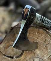 Hache de bataille viking en acier à haute teneur en carbone, fabriquée à la main, avec manche en bois et fourreau en cuir, hache gravée, idée cadeau DIY pour lui avec fourreau