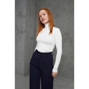 Suéter de Punto con Cuello Alto y Detalle Acanalado Blanco para Mujer - Venta al por Mayor - Product Image 5