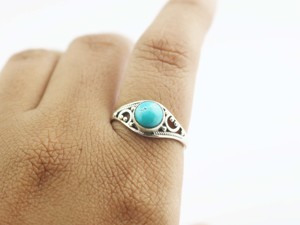 Bague en argent sterling 925 avec turquoise naturelle, faite à la main, pierre de naissance de décembre, unisexe - Product Image 5