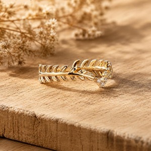 Bague en or massif 14 carats avec diamant de laboratoire raffiné taille ronde, motif feuille chevron, 0,03 ct E-F VS, sertie à griffes, cadeau idéal pour le quotidien - Product Image 3