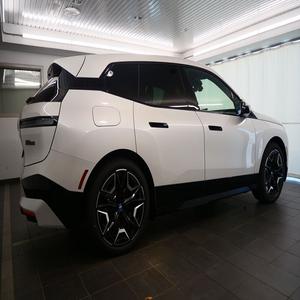 Alerte Offre Exceptionnelle! SUV de luxe blanc automatique à double moteur et transmission intégrale BMW iX M60 2024, super propre - Product Image 3