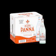 Botellas de plástico de agua natural de manantial Acqua Panna en venta - Product Image 6
