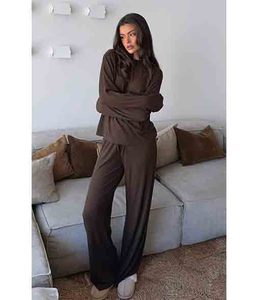 Conjunto Deportivo de Invierno para Mujer, 2 Piezas, Color Chocolate, con Capucha Bordada, Manga Larga, Tejido Acanalado de Nailon/Algodón - Product Image 6