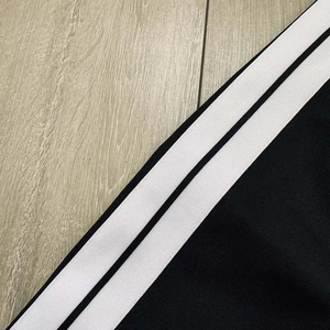 ชุดกีฬาโพลีเอสเตอร์สำหรับผู้ชายชุดวอร์มผ้าโพลีเอสเตอร์ - Product Image 3