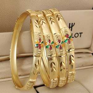 Ensemble de bracelets traditionnels plaqués or pour femmes bijoux de style ethnique indien Kada pour un usage quotidien et une tenue de fête minimale - Product Image 5