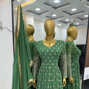 Présentation de la collection de créateurs Robe de travail à séquences de broderie lourde en soie Chinon avec manches longues et bordure en dentelle sur quatre côtés Dupatta - Product Image 1