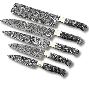 Ensemble complet de 5 couteaux de cuisine avec motif Damas Ensemble de couteaux de chef japonais avec manches en bois lisses - Product Image 1