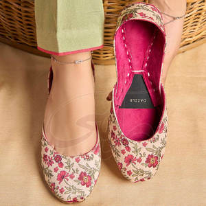 High Quality Printed Women Khussa-Fashion Trend Anti-Slippery Customizable Private Label Factory Manufactured Genuine Leather - Product Image 3