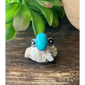 Kingman <b>Turquoise</b> Sterling Silver <b>Ring</b> Size 6.5-Navajo Handmade Fine Jewelry - Product Image 1