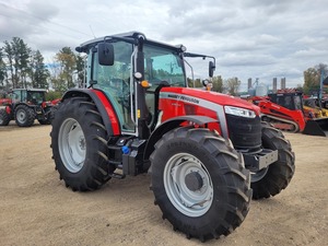 Tractor Massey Ferguson 5M.145 de 140HP con Tracción en las Cuatro Ruedas, Precio Económico, Diseñado para un Trabajo Agrícola Eficiente y un Rendimiento Óptimo en el Campo - Product Image 6