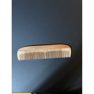 Peine de Madera Ecológico Hecho a Mano con Forma Natural para Salón y Uso Comercial, Venta al por Mayor a Granel desde India - Product Image 1