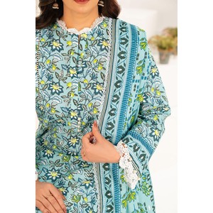 Ensemble de costume Khaddar pour femmes en coton 100% imprimé 3 pièces avec dupatta en dentelle K-52093 - Product Image 2