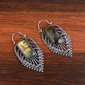 Novedad de moda: Pendiente de aro de labradorita, joyería tribal de latón para mujer, chapado en plata, estilo bohemio geométrico llamativo, venta al por mayor/OEM - Product Image 2
