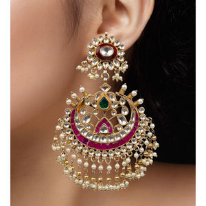 Boucles d'oreilles faites à la main de nouvelle conception Boucles d'oreilles de déclaration pour la nuit-Boucle d'oreille de conception de luxe de haute qualité audacieuse et accrocheuse - Product Image 3