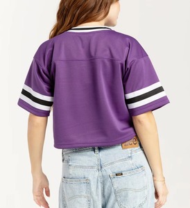 Tops cortos personalizados inspirados en fanáticos para el mejor aspecto de ropa de calle, ropa de calle que se encuentra con los deportes, camisetas cortas personalizadas para fanáticos - Product Image 5