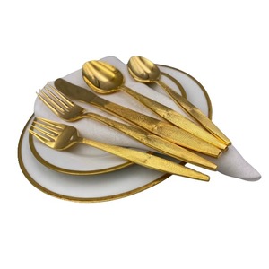 Ensemble de 4 couverts en acier inoxydable, idéal pour la cuisine, la salle à manger, la maison et l'hôtel, couverts plaqués couleur argent avec poignée en laiton - Product Image 3