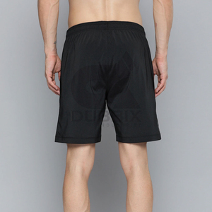 Shorts de sport pour hommes en coton de qualité supérieure fabriqués au Pakistan, avec cordon de serrage, logo personnalisé, motif uni, respirant et à séchage rapide - Product Image 3