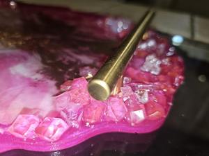 Plateau en résine à prix avantageux avec sous-verres, modèle simple et élégant, ensemble de sous-verres pour un usage quotidien à la table - Product Image 6