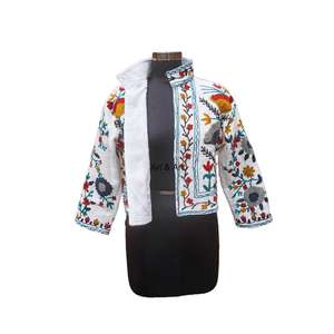 Chaqueta Suzani de Algodón para Mujer con Bordado Floral Suzani, Chaqueta Corta con Idea de Regalo - Product Image 4