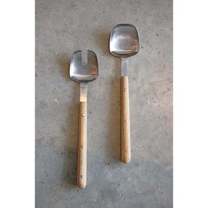 Juego de cuchara y tenedor para servir sopa y ensalada Chapado en plata de acero inoxidable más vendido, mango largo de madera, utensilio de cocina de alta calidad - Product Image 1