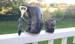 Tasse Corne-Ensemble 3 pièces-Grand. Style Viking, verre à liqueur en corne, ouvre-corne. Vacances, anniversaire, anniversaire, mariage, cadeau - Product Image 2