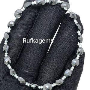 Cuentas de diamantes Moissanite redondas blancas y forma elegante negra - Product Image 4