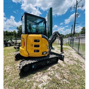 35 Pexcavateur 2025 heure - Product Image 1