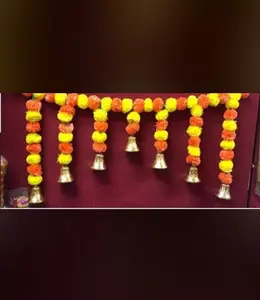 Nhân tạo Jumbo Cúc Vạn Thọ toran Vòng hoa với chuông Ấn Độ cửa trang trí Backdrop Holi Diwali trang trí varalakshmi pooja ngày của người chết