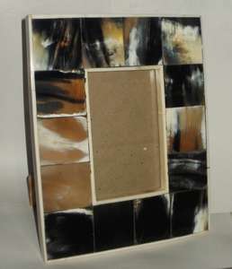 Cadre Photo en résine incrustée d'os classique pour la décoration de salon d'hôtel à la maison cadre photo couleur en vente de Falak World Export - Product Image 1