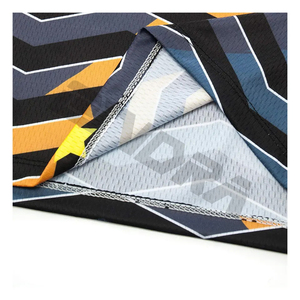 Sudadera con capucha de pesca de manga corta para hombre hecha a medida con cuello levantado sublimado y camisa de pesca impermeable con protección UV - Product Image 3