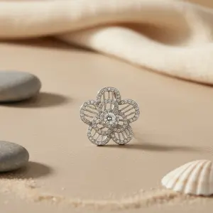 Boucles d'oreilles clous en argent 925 pour femmes, tendance, plaqué or, diamant simulé, pour fête religieuse romantique, accent en zircon perlé - Product Image 2