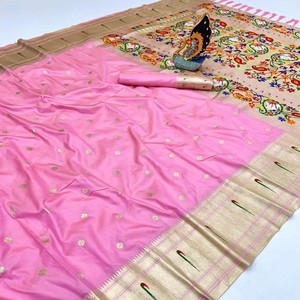 Sari de Seda Paithani Suave VASTRA COTTAGE con Motivos de Tejido Zari, Meenakari, Pallu de Pavo Real, Borde Munia y Blusa de Seda - Product Image 5