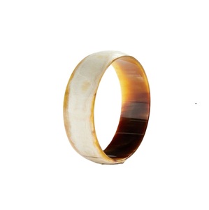 Bracelets en corne de buffle faits à la main, couleur naturelle, logo personnalisé, bracelets en corne de boeuf polis pour femmes, prix de gros - Product Image 6