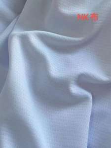 Camiseta de Fútbol con Cuello en V de Poliéster/Nailon de Alta Calidad OEM, Transpirable, de Secado Rápido para Verano, Uniforme de Fútbol para Adultos, Top Deportivo de Entrenamiento - Product Image 3