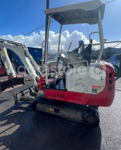 Miniexcavadora Takeuchi TB210, Excavadora Compacta Hidráulica con Gran Potencia de Excavación Yanmar para Construcción Urbana en Espacios Reducidos - Product Image 2