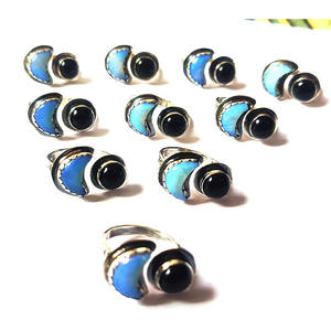 Bagues en argent Opalite et onyx noir, bague lune en argent faite à la main pour femmes, bijoux bohème - Product Image 2