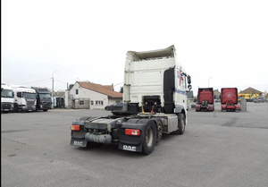 Good Condition 2024 6x2 Heavy-Duty Tractor Head 460HP Diesel Engine Automatic Gearbox <b>Sun</b> <b>Visor</b> Double PTO Ready for Work - Product Image 4