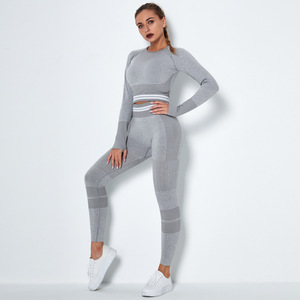 Ensemble de yoga 2 pièces pour femme : haut court à col rond et manches longues, leggings taille haute pleine longueur, color block, en Spandex et Polyester - Product Image 1