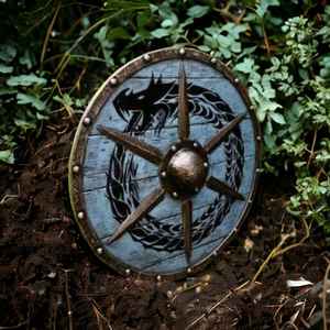 Bouclier viking en bois fait main avec motif de dragon, bouclier rond nordique avec embout noir, idéal pour le cosplay, la reconstitution historique et la décoration murale - Product Image 1