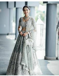 Diseñador indio Heavy Lehenga Choli colección Faux Georgette tela con bordado secuencia trabajo para mujeres ropa tradicional - Product Image 6