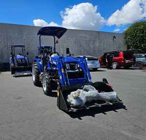 TRACTOR COMPACTO LOVOL TE254 DE 25 HP Y TRACCIÓN EN LAS 4 RUEDAS, MÁS VENDIDO, CON PROTECCIÓN ANTIVUELCO Y TOLDO, TRACTOR AGRÍCOLA UTILITARIO DIÉSEL - Product Image 2