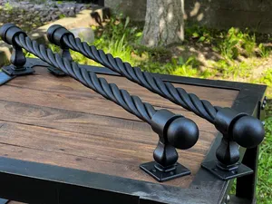 Poignée de porte en métal de style vintage, design antique et moderne pour portes en bois massif, option de logo personnalisé, quantité en gros disponible - Product Image 2