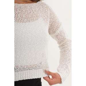 Blusa Blanca de Punto con Cuello Ancho, Estilo Casual, Colección al por Mayor - Product Image 1