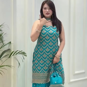 Costume palazzo à col à bretelles pour soirée avec travail de latkan et de sequins fantaisie - Product Image 1