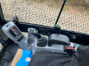 Mini-excavatrice sur chenilles KX040-5 jaune avec lame de godet pour moteur à couple élevé, modèle allemand 2025, 50 000 heures d'utilisation - Product Image 6