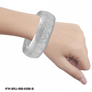 กำไลข้อมือทองเหลืองลายดอกไม้สไตล์วินเทจ ชุบเงินโบราณ ลายดอกไม้โดดเด่น ของขวัญสำหรับเธอ - Product Image 4