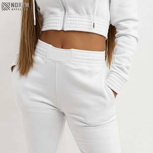 Wholesale Custom Logo Cotton Cropped Hoodie Women Luxury Design Pocket Short Length Back Position <b>Crop</b> <b>Top</b> Hoodie <b>Top</b> Selling - Product Image 5