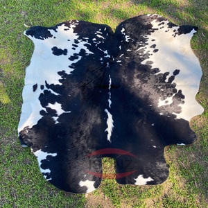 Wholesale Factory ISONZ Genuine Leather Hair-On Cow Hide for Interior Decoration Custom 1.2-2.0mm Thickness 30 Foot Custom Size - Product Image 3