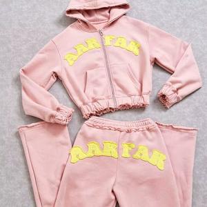 Conjuntos de Mujer de Primera Calidad, Diseño de Logotipo Bordado Desgastado en Traje Deportivo, Servicio OEM, Diseño ODM, Último Diseño 2025 - Product Image 2