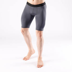 Shorts de compression élastiques de qualité supérieure en gros personnalisés pour hommes, entraînement sportif, basketball et shorts de performance pour l'entraînement - Product Image 1